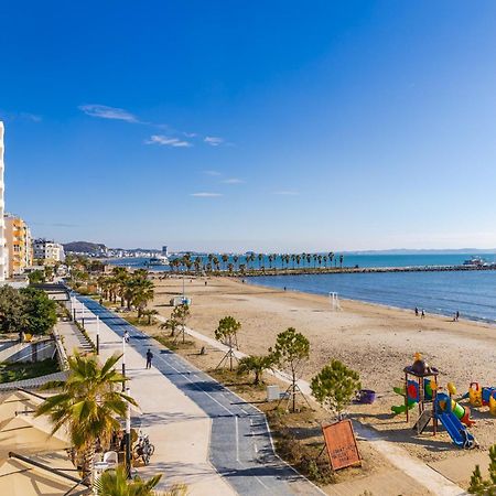 The Beachfront Apartment Durres Exterior photo