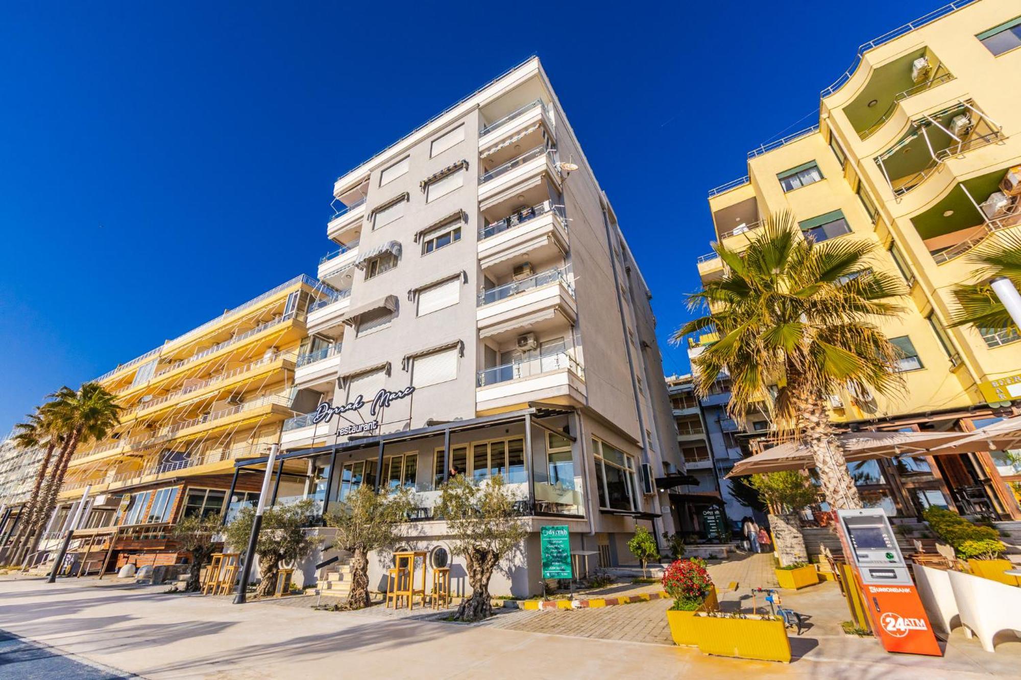 The Beachfront Apartment Durres Exterior photo