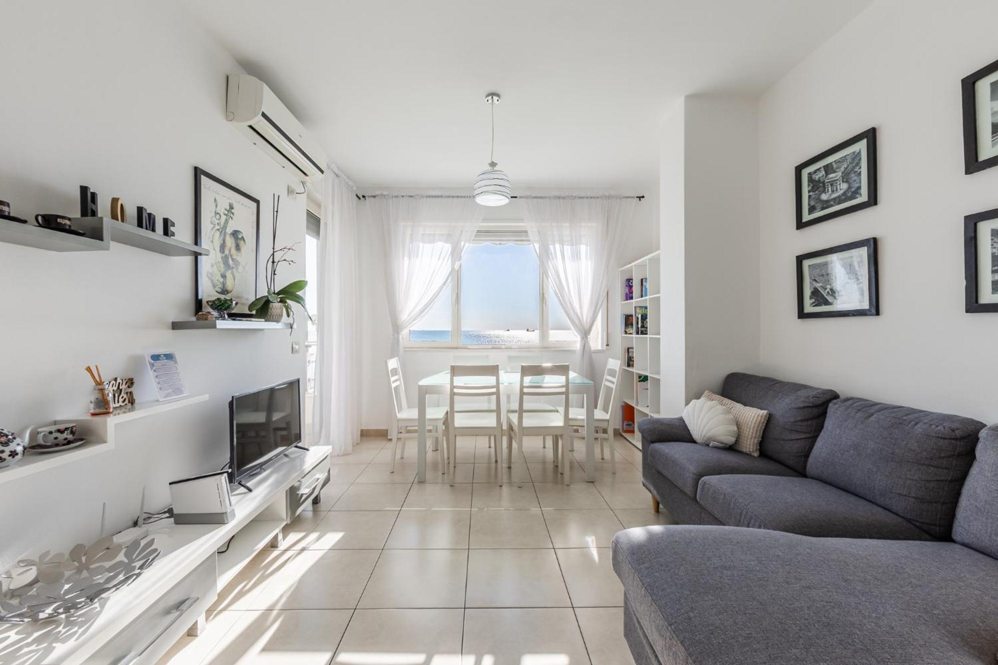 The Beachfront Apartment Durres Exterior photo