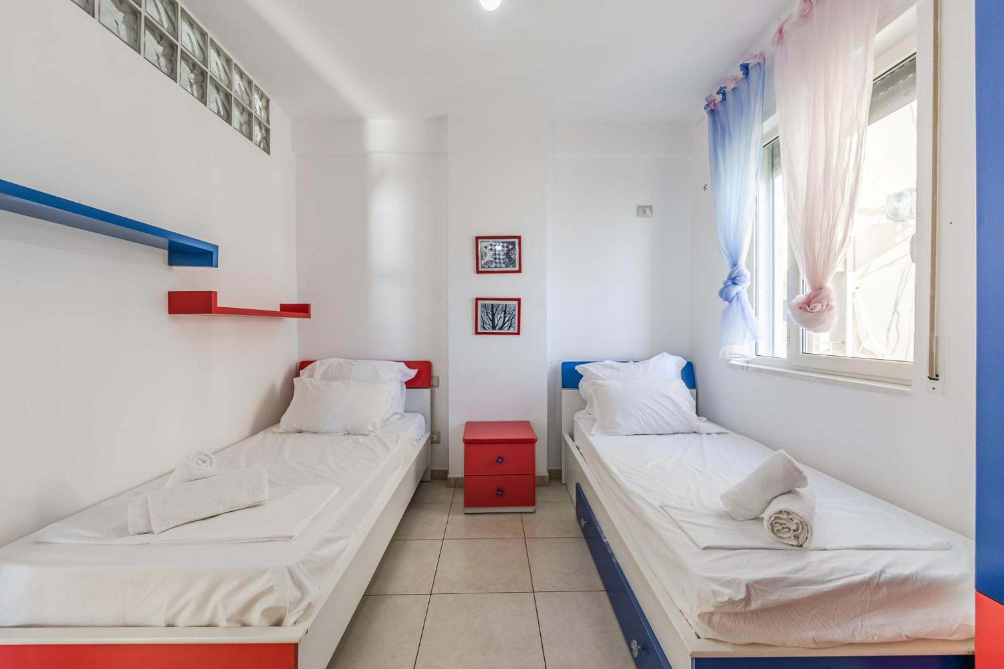 The Beachfront Apartment Durres Exterior photo
